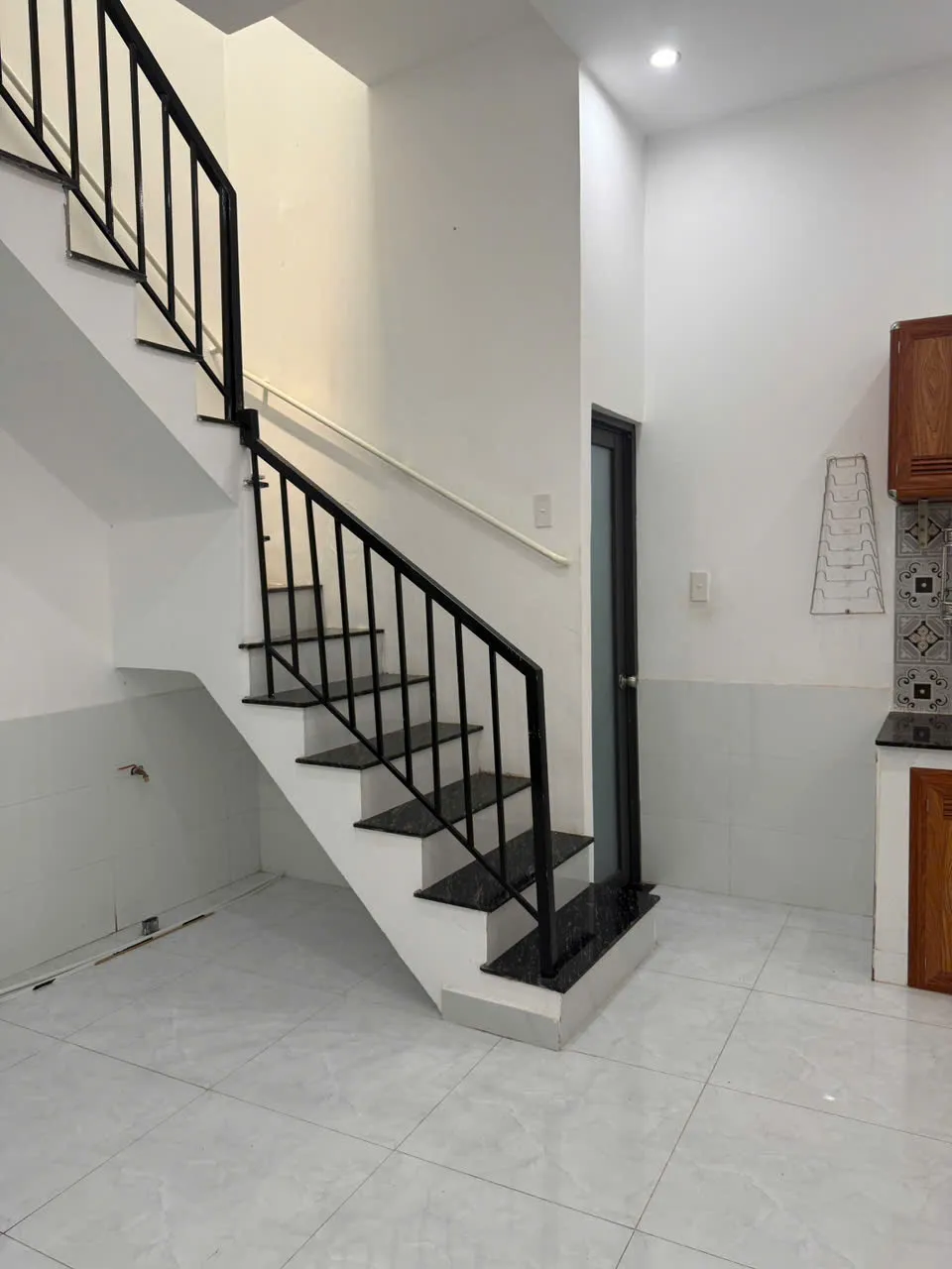 BÁN NHÀ 1 TRỆT 1 LẦU HẺM XE MÁY NGUYỄN AN NINH