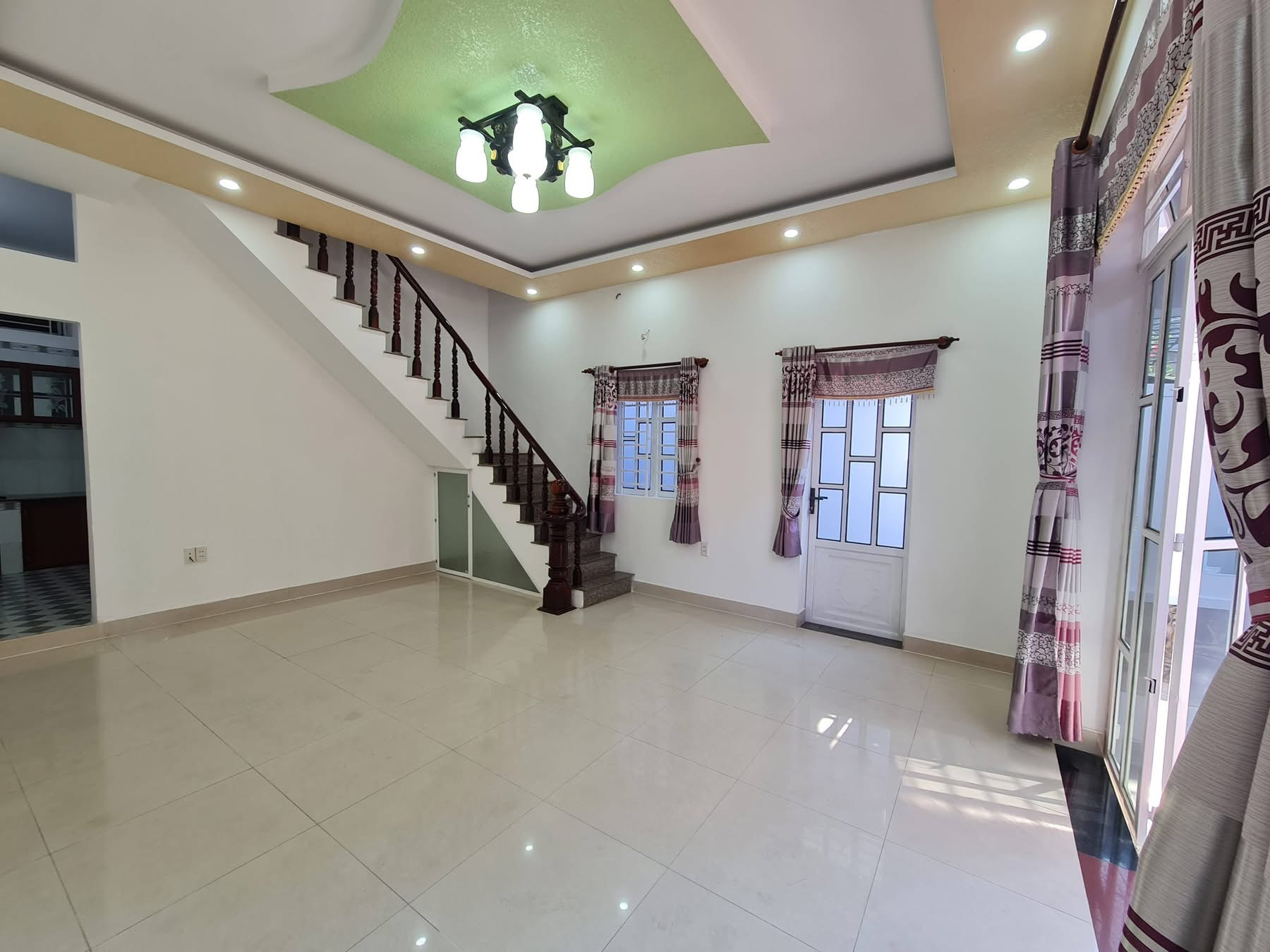 Bán nhà 1 trệt 1 lầu hẻm thông Trần Xuân Độ, Vũng Tàu 
