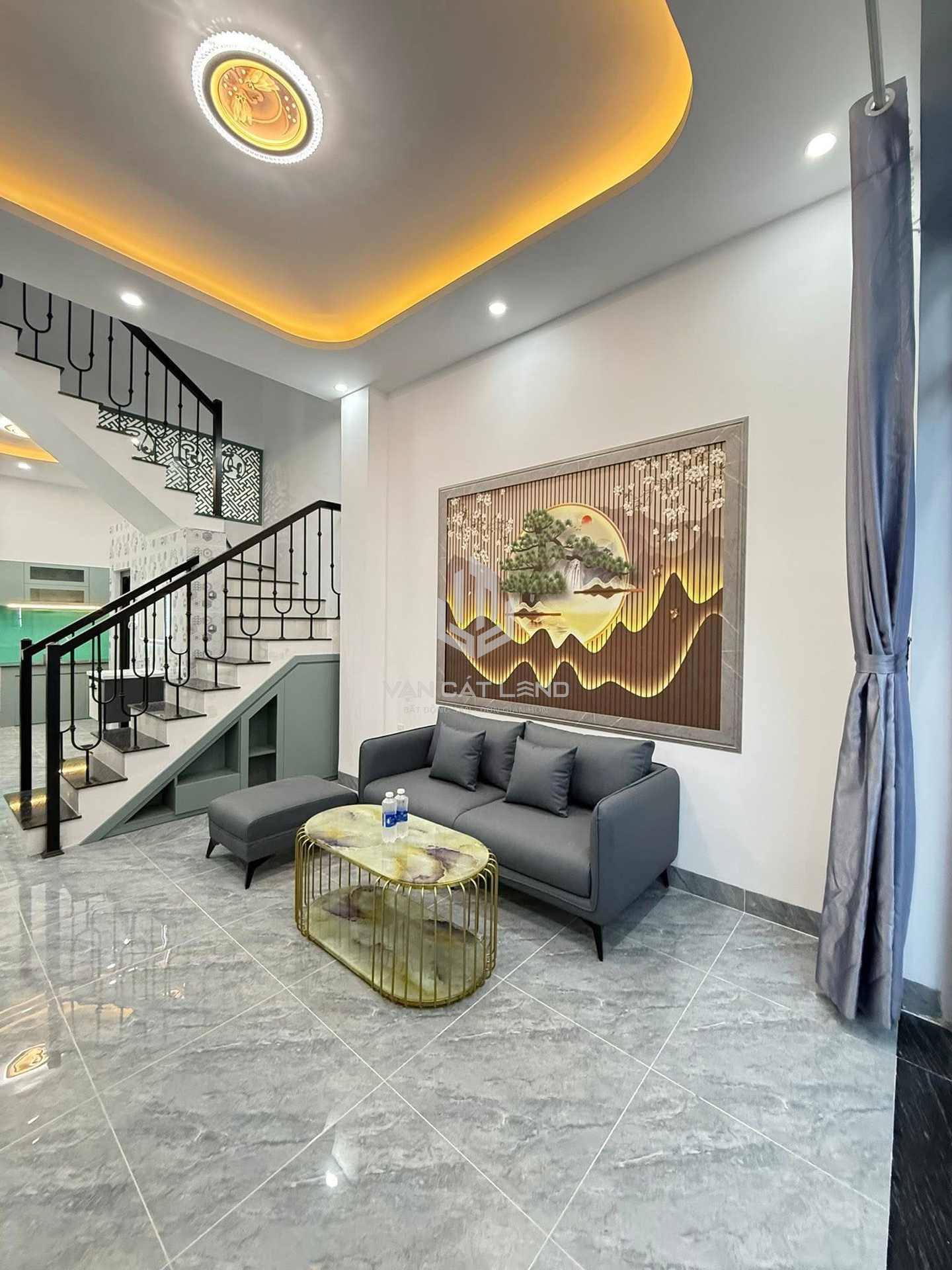 Cần bán gấp căn nhà 1T2L hẻmLý Thường Kiệt hẻm thông Lý Tự Trọng, phường 1