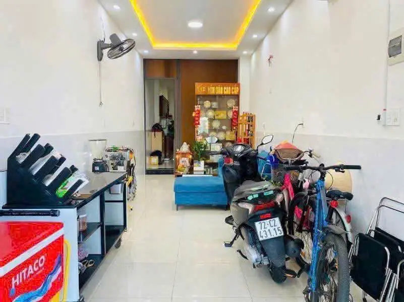 BÁN NHÀ 1 TRỆT 1 LẦU MẶT TIỀN PHẠM HỒNG THÁI